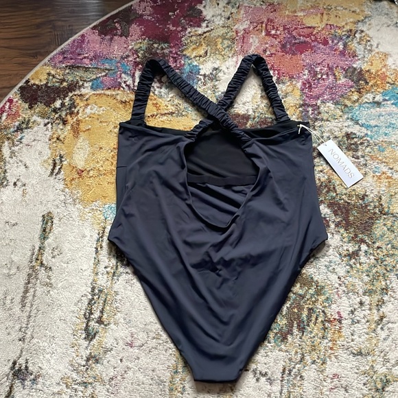 Nomads Wave one piece swimsuit , size 4x, new - Picture 6 of 10